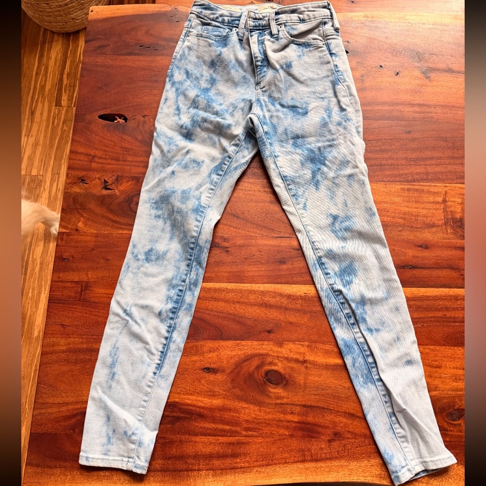 Universal Thread Light Blue Tie-Dye Skinny Jeans